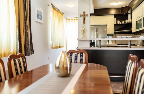 Zemunik Donji Villa | Villa Heaven