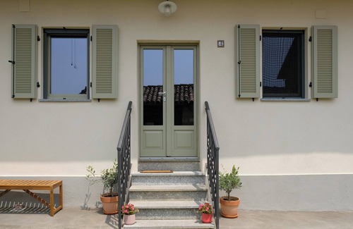 Villadeati House | Villa hill view for families and groups - relaxation, BBQ and fast Wi-Fi