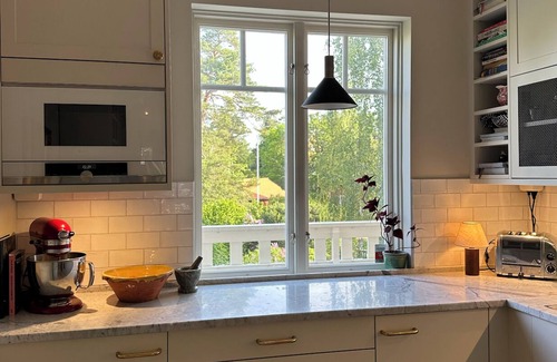 Islinge Apartment | Villa idyll centrally located on Lidingö