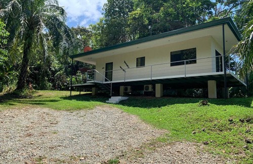 Parrita House | Villa Iguana - Great place & privacy w/Jacuzzi & WiFi