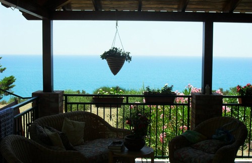 Sicily South Coast Villa | Villa il Carrubo 100 meters from a unique and unspoiled sea
