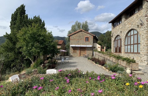 Pontremoli Villa | VILLA ILENIA 24pax, Restaurant, Large Pool, Free WI-FI, near to Cinque Terre