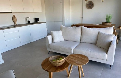 Aktio-Vonitsa Villa | Villa Ilios Summary: