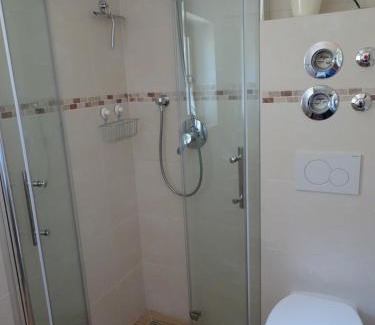 Rosshaupten Apartment | Villa im Wald