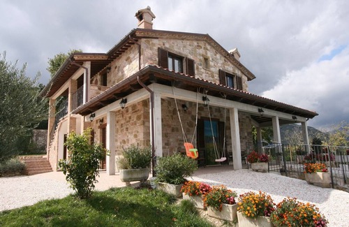 Cagli Villa | Villa in Cagli with Pool & Scenic Trails