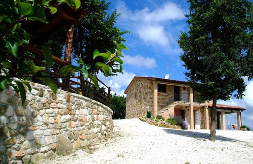 Cagli Villa | Villa in Cagli with Pool & Scenic Trails