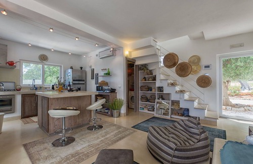 Carovigno Villa | Villa in Carovigno with 3 bedrooms sleeps 6