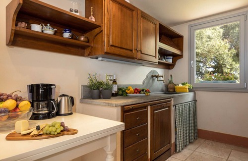 Montespertoli Villa | Villa in Chianti with private pool, walking to a restaurant Electric car charger