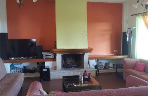 Hersonissos Centre Villa | Villa in Crete near AquaWorld Aquarium