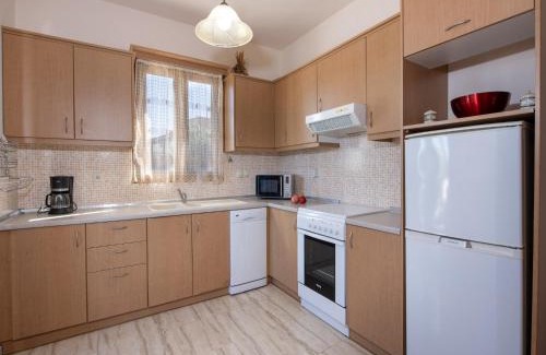 Asteri House | Villa in Crete near Beach & Olive Trees