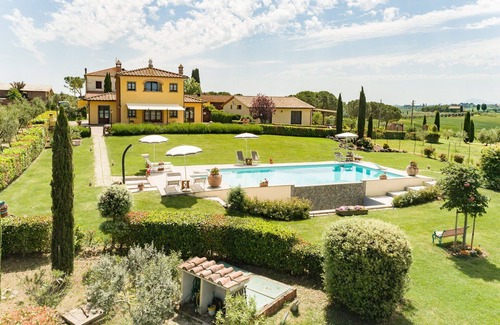 Creti Villa | Villa in Creti with 4 bedrooms sleeps 8