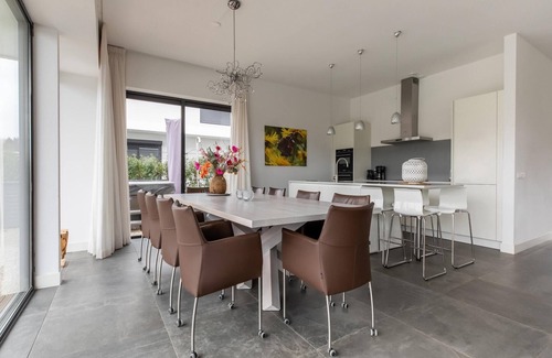 Zeewolde Villa | Villa in Flevoland by Veluwe Lake