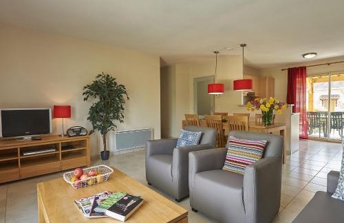 Lanzac House | Villa in France with Private Garden