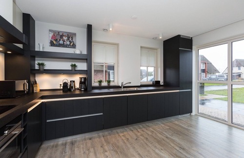 Delfstrahuizen Villa | Villa in Friesland with Sauna and Whirlpool
