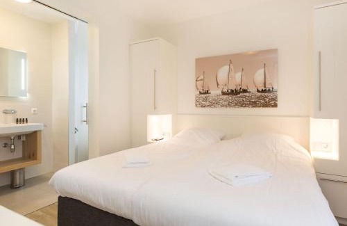 Delfstrahuizen Villa | Villa in Friesland with Sauna and Whirlpool
