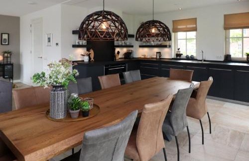 Delfstrahuizen Villa | Villa in Friesland with Sauna and Jetty