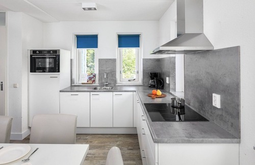 Municipality of Hellevoetsluis Villa | Villa in Hellevoetsluis near North Sea Beach