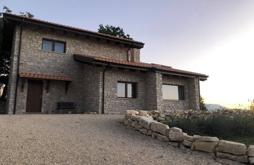 Roccamorice Villa | Villa in Majella National Park near the Celestine hermitages.