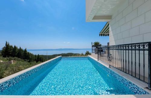 Makarska Villa | Villa in Makarska with Infinity Pool & Views