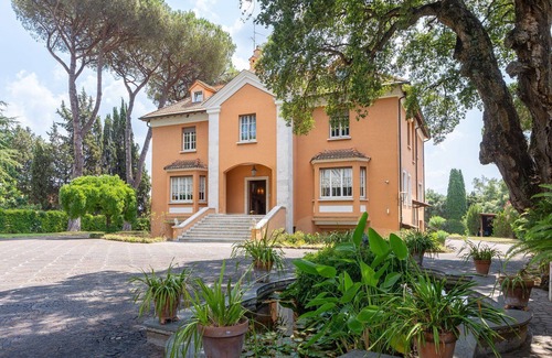 Camilluccia Villa | Villa in Rome with 6 bedrooms sleeps 12