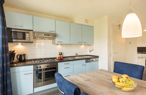 Hoek van Holland Villa | Villa in 's-Gravensande near the Beach