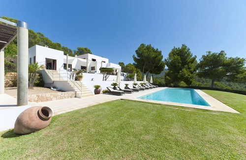 Cala Vadella Villa | Villa in San Jose with 6 bedrooms sleeps 12