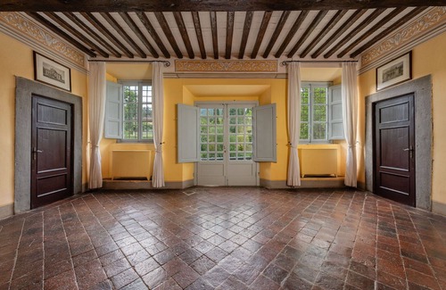 Capannori Villa | Villa in Segromigno In Monte with 8 bedrooms sleeps 16