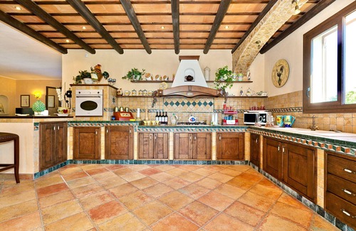 Castelvetrano House | Villa in Selinunte with Pool & Olive Groves