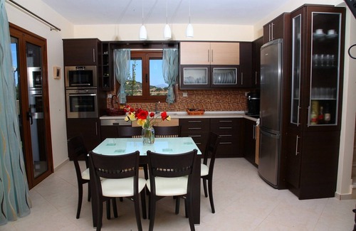 Skouloufia Villa | Villa in Skouloufia with Private Pool & Views