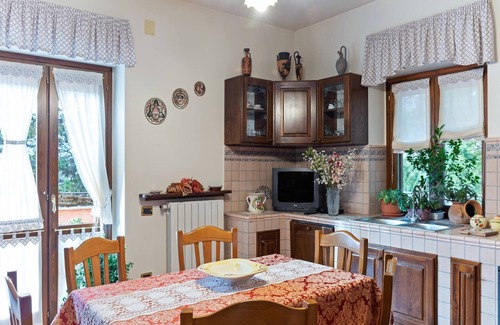 Tagliacozzo Villa | Villa in Tagliacozzo with Pool and Nature