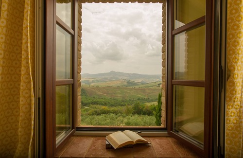 Sarteano Villa | Villa in Val D'orcia with panoramic whirlpool tub