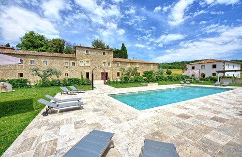 Volterra Villa | Villa in Volterra with 2 bedrooms sleeps 8