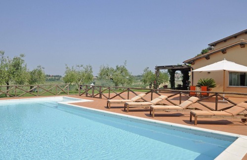 Calvi di Umbria Villa | Villa Infinito, for an enchanting stay among fields