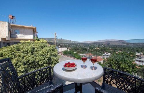 Makhairoi Villa | Villa Ioanna NC, an upper-class accommodation.
