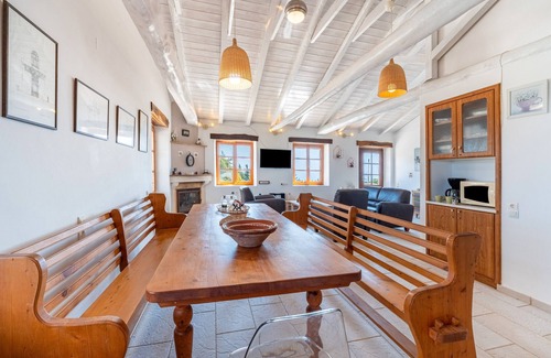 Antipaxos Villa | Villa 'Iremia Antipaxos' with Sea View, Wi-Fi and Air Conditioning