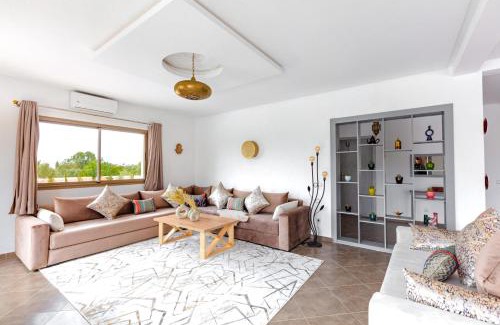 Ida Ougourd Villa | Villa Isaac et Seghir , Casa Lila Gardens Piscine chauffée