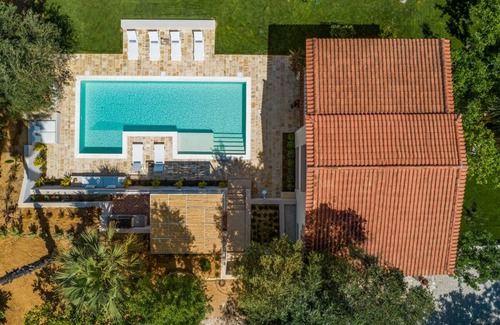 Dafnata Villa | Villa Jacaranda Mauve
