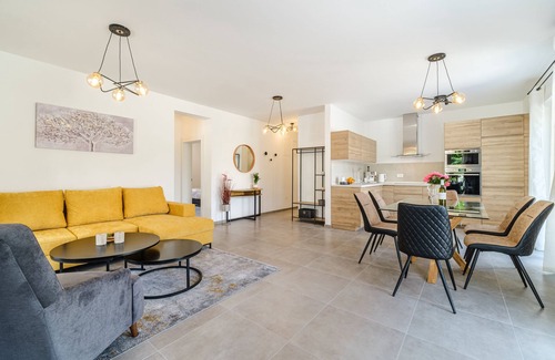 Splitska Villa | Villa Janie is the perfect accommodation for groups
