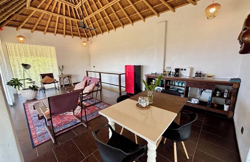 Balabag Villa | Villa JuPITER, Boracay, ocean view holiday home