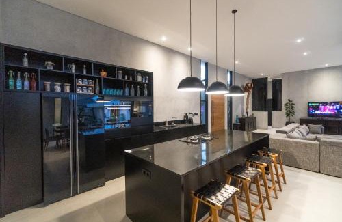 Seminyak Villa | Villa KALOOKA, a vacation in paradise.