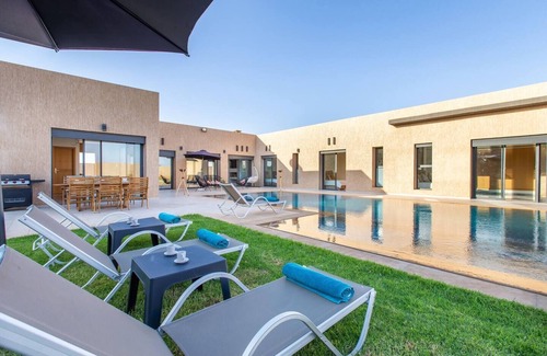El Aggada Villa | Villa Kassia : Luxury, Relaxation and Comfort with Hammam and Heated Pool