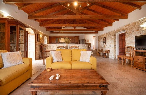Vlachopoulatika Villa | Villa Katerini in Paxi