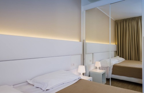 Cisano Hotel | Villa Katy