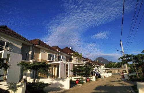 Dinoyo Villa | Villa Kayana F15 - 2 Bedroom Full AC