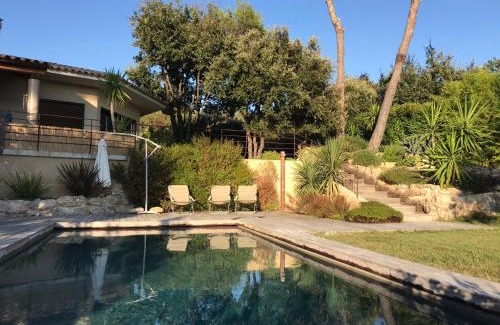 Roquefort-les-Pins Apartment | Villa l’Ensoleillée