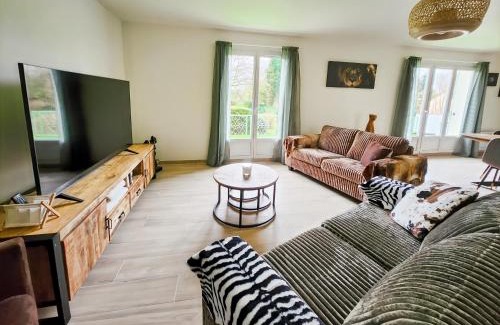 Maisoncelles-en-Brie Villa | Villa L'Isachrist, Calme, Confort, 20' Disneyland