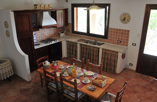 San Vincenzo Villa | Villa L'Oliveta with stunning views - San Vincenzo 1.3km from the Sea