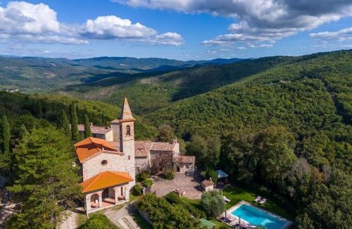 Castellina in Chianti Villa | Villa La Canonica Di Pietrafitta