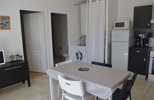 La Cotiniere House | Villa La Loubine in the village of Chefmalière