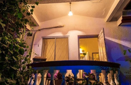Anjuna Villa | Villa lagoon on hillnOne mile from anjuna beach/sunburn party